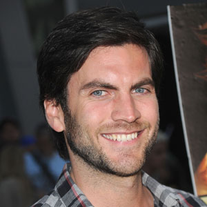 Wes Bentley Joins The Hunger Games as Seneca Crane! | E! News