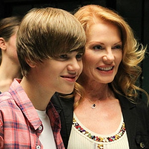 Justin Bieber, CSI, Marg Helgenberger