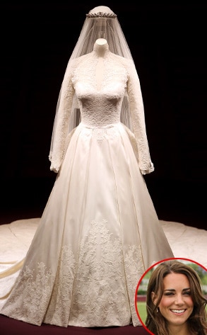 See Kate Middleton s Royal Wedding Dress Up Close