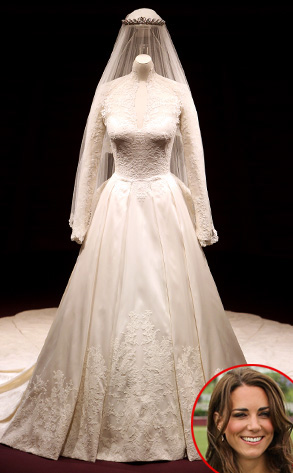 Vous Pouvez Maintenant Quasiment Toucher La Robe De Mariee De Kate Middleton E Online France
