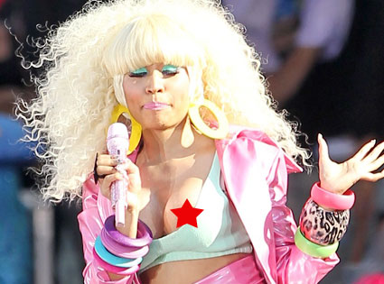 Wardrobe Malfunction Nicki Minaj Suffers Nip Slip During Gma Gig