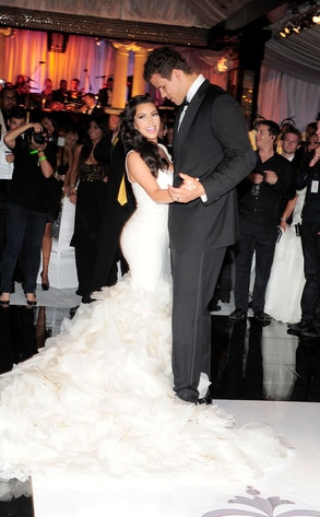 No Trainwreck Here from Kim Kardashian's Wedding Album | E! News