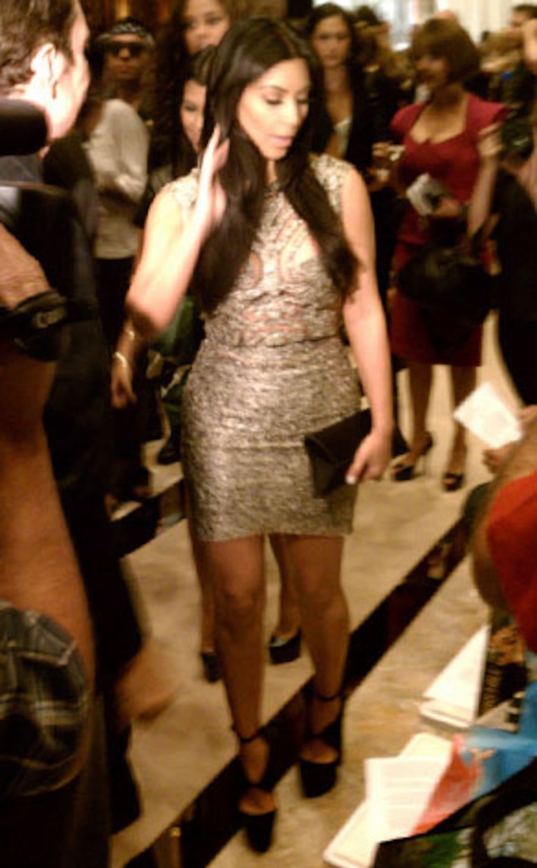 Kim Kardashian, Twitter