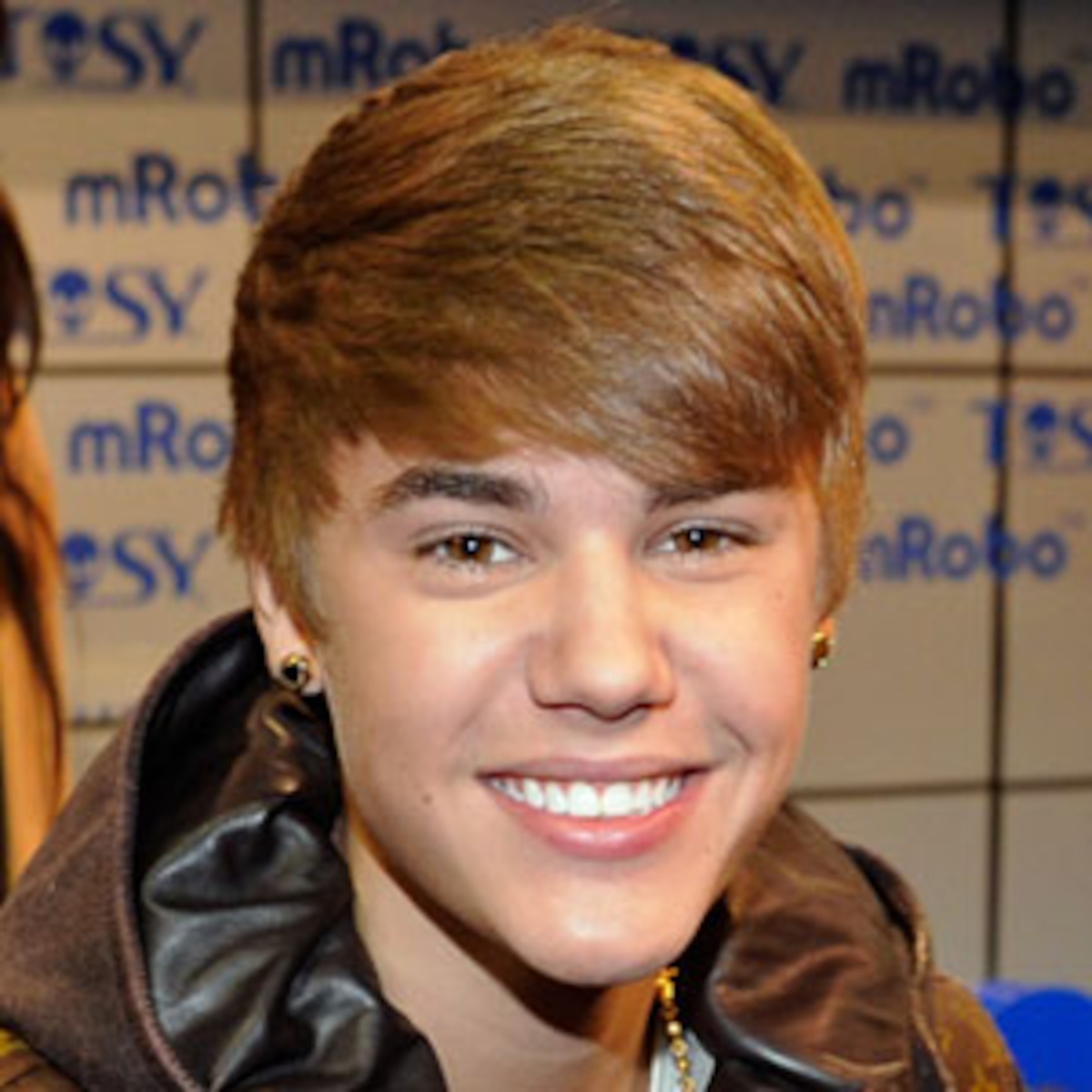Justin Bieber's New Hairstyle: The Trump? - E! Online