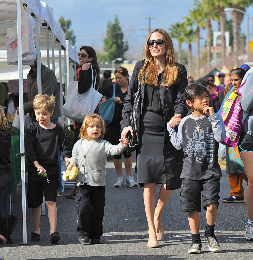 Angelina Jolie, Shiloh Pitt, Knox Pitt, Pax Pitt