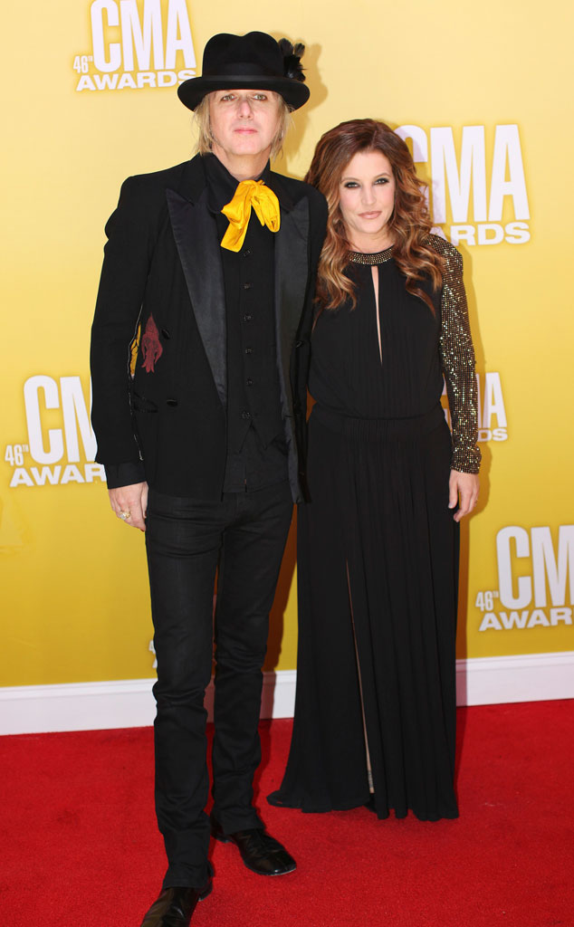 Lisa Marie Presley & Michael Lockwood from 2012 CMA Awards | E! News