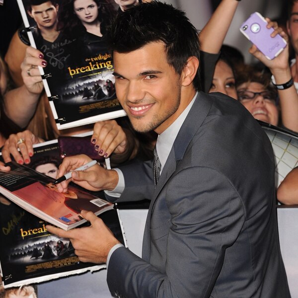 Taylor Lautner Reveals Twilight Torture   600.taylor2.ls.111212 