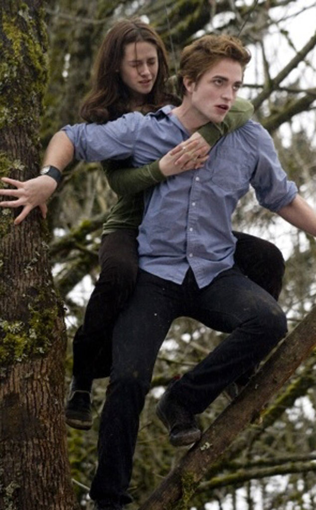 7. It's a Bird, It's a Plane, It's a Cullen! (Twilight) from 28 Best Twilight Movie Scenes Ever