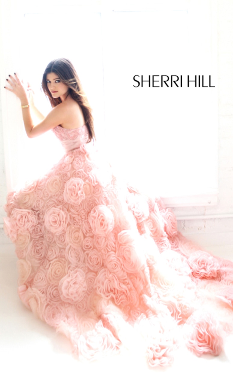 Photos From Kendall And Kylie Jenner'S Sherri Hill Campaign - E! Online