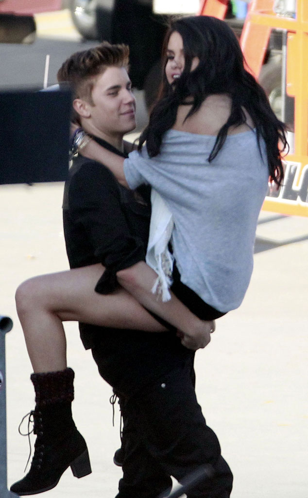 8. Selena Gomez & Justin Bieber From Top 10 Celebrity Couples Of 2012 