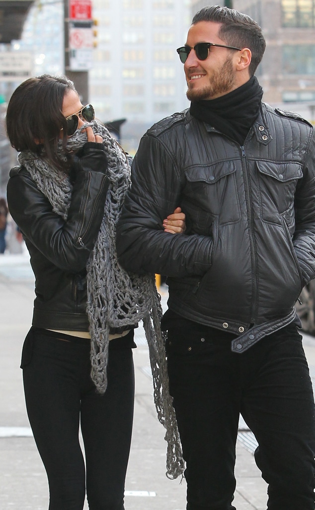 Kelly & Val Get Cozy in NYC