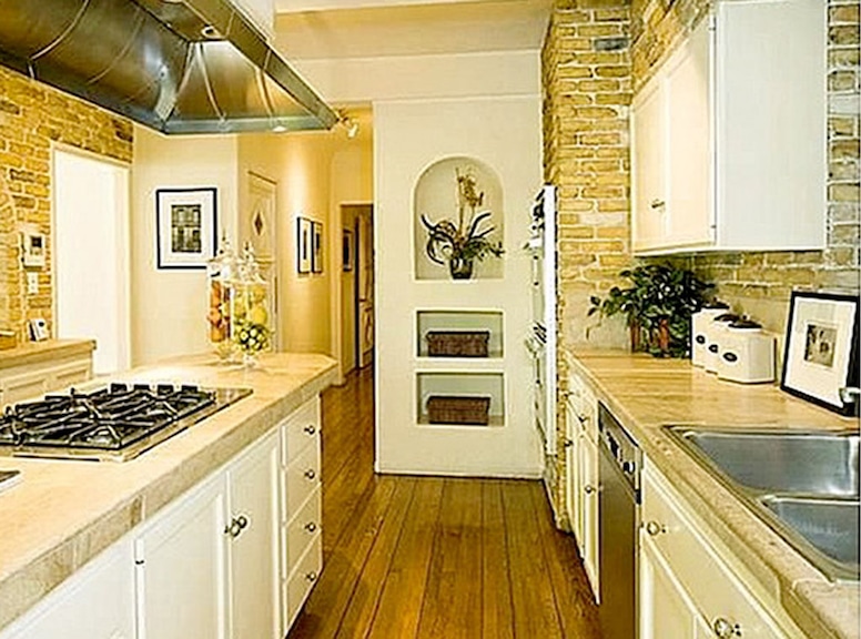 Winona Ryder, Kitchen