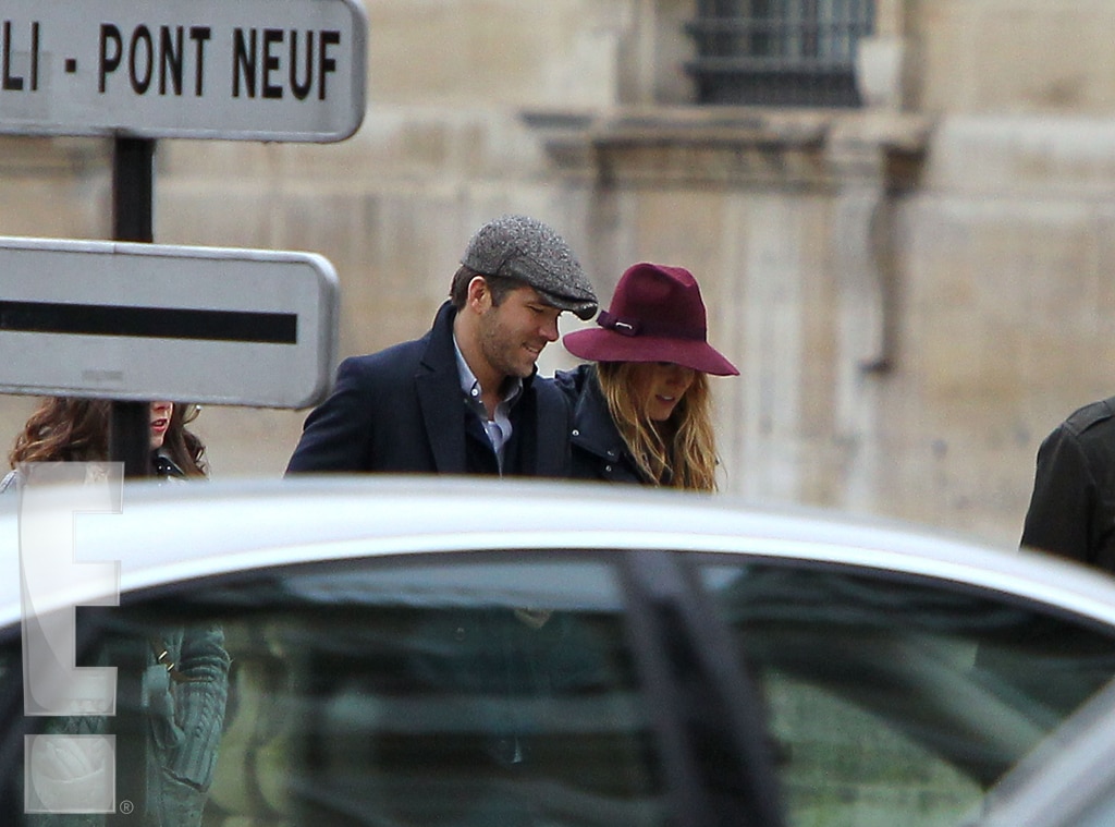 Photo 239336 From Blake Lively And Ryan Reynolds Paris Pda E News 