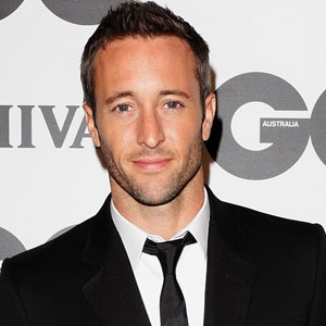 Alex O'Loughlin 