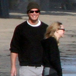 New Couple Alert Amanda Seyfried and Josh