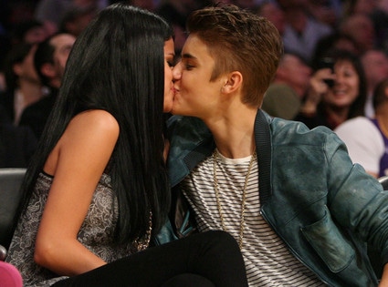 Selena Gomez I Justin Bieber Kiss