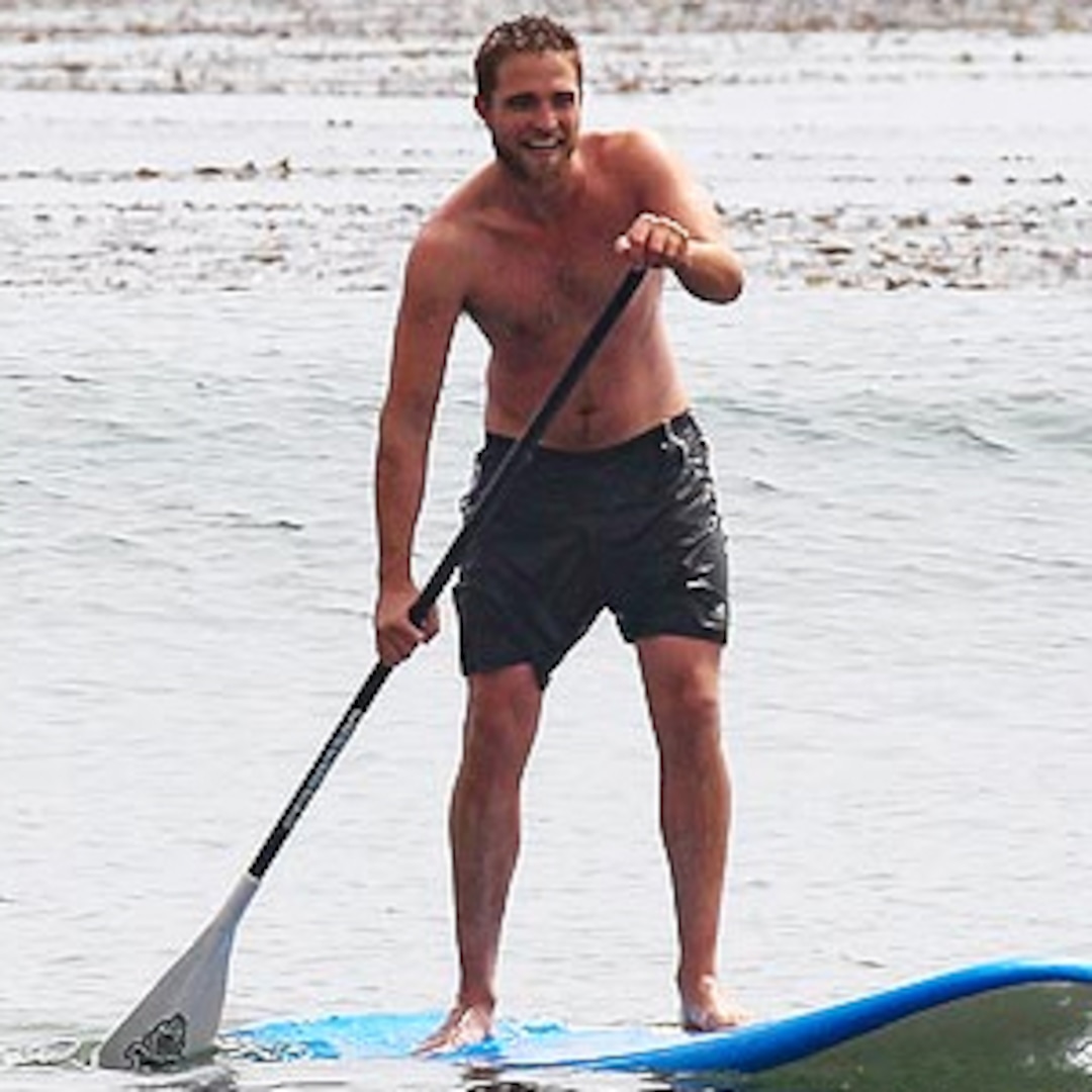 Robert Pattinson: Shirtless Paddleboarding!: Photo 2644757 