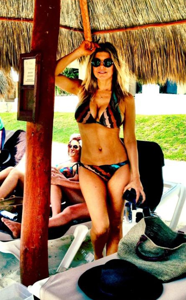 Fergie s Sexy Bikini Twitpic Cancun Hottie or Time to Cover Up