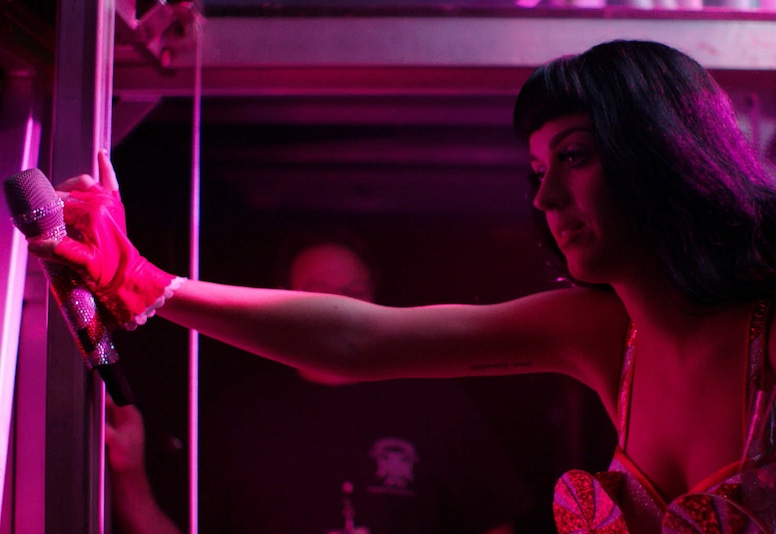 Katy Perry, Part of Me, Exclusive