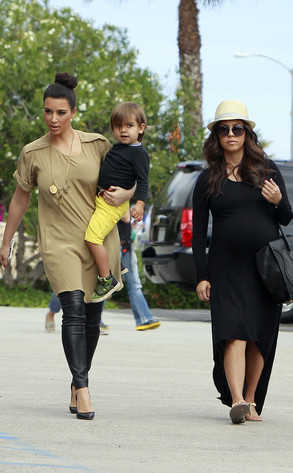 Sister Sister from Kourtney Kardashian’s Best Pregnancy Looks | E! News