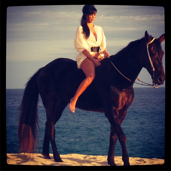 Kim Kardashian, Instagram