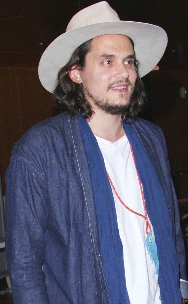 John Mayer From Le Star Con Il Cappello Da Cowboy E News