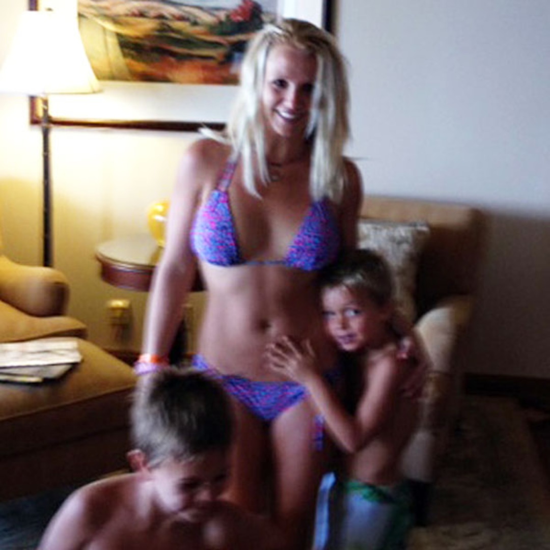 sigte klipning skylle Britney's Awesome Bikini Bod
