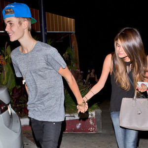Justin Bieber On Ex Girlfriend Selena Gomez I Love Her Till This Day—watch Now E News