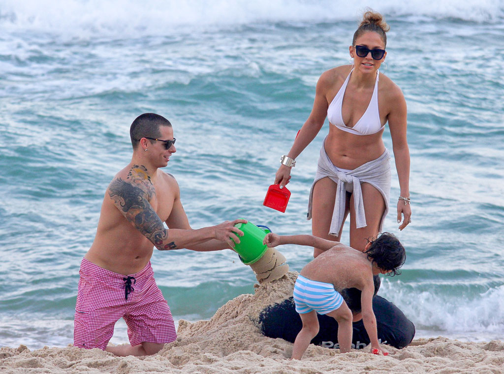 Jennifer Lopez, Max, Casper Smart