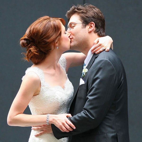 First Look Ellie Kemper s Wedding Gown