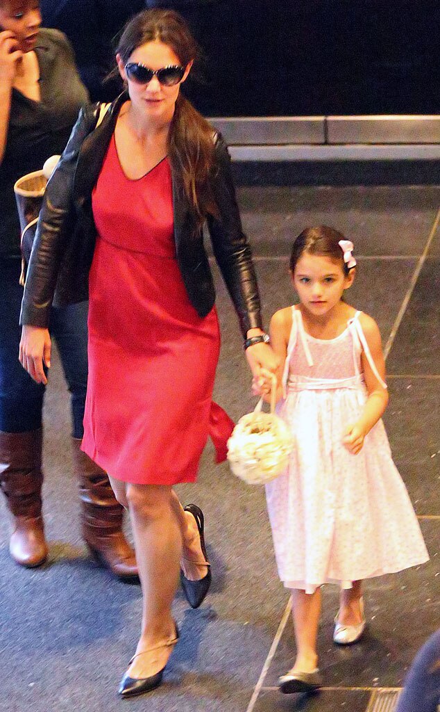 Katie Holmes And Suri From The Big Picture Todays Hot Photos E News 