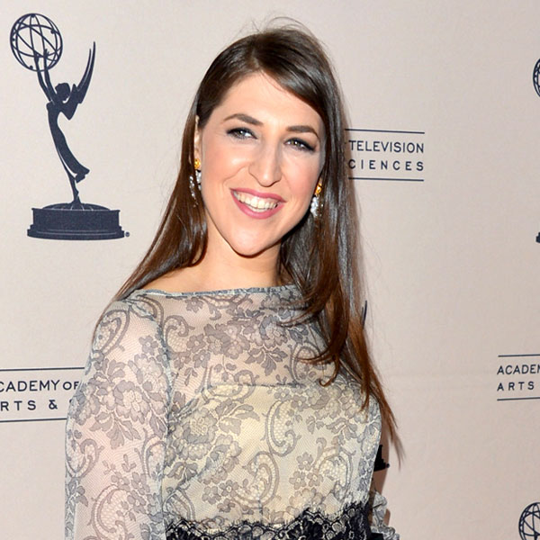 Mayim Bialik Debuts Injured Hand After 