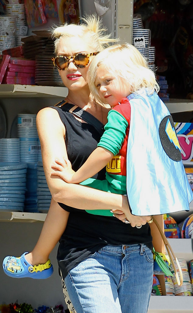 Gwen Stefani & Zuma from The Big Picture Today's Hot Photos E! News