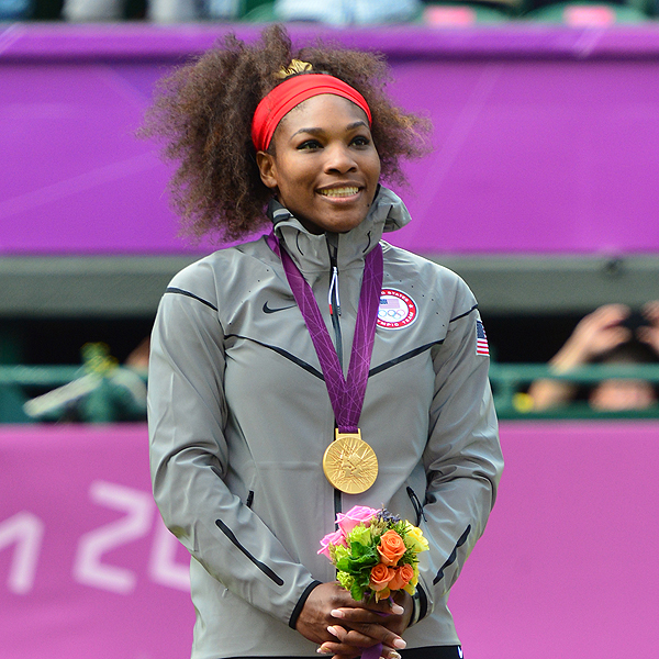Serena Williams Makes History Dances On The Tennis Court After Winning Gold E Online 5841