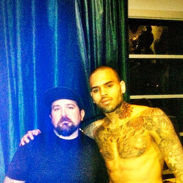 Chris Brown S Neck Ink Tattoo Artist Talks E Online