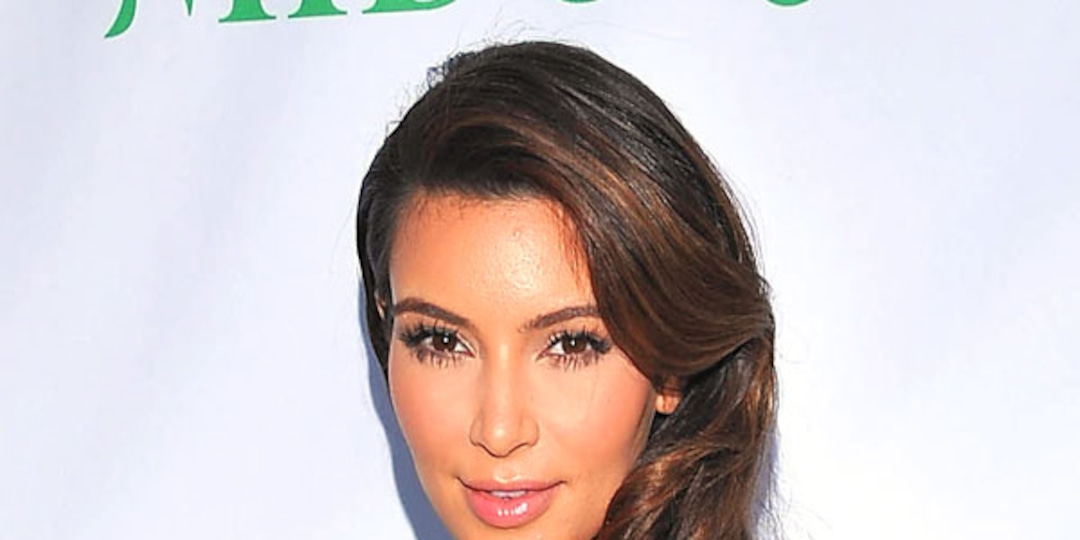 Kim Kardashian Goes Green in Gucci Kim Kardashian Goes Green in Gucci