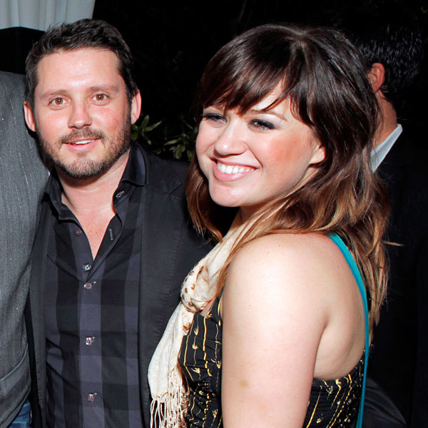 "Miss Independent" Kelly Clarkson Engaged E! Online