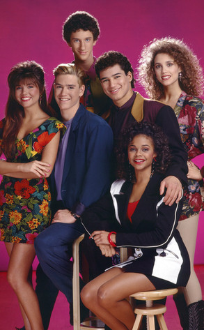 Totally Not Posed from '90s Fashion Flashback: Saved by the Bell | E! News