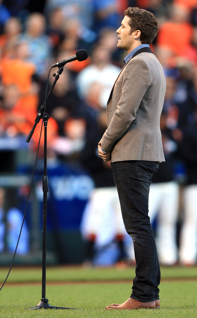 Matthew Morrison Sings National Anthem at World Series E Matthew Morrison Sings National Anthem at World Series E