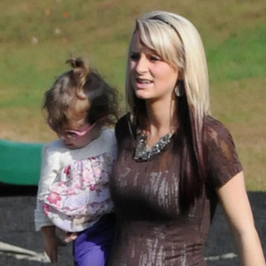 Pregnant Teen Mom 2 Star Leah Messer Calvert Shows Off Baby Bump | E! News