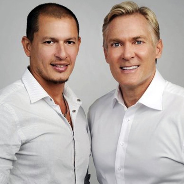 Sam Champion Celebrates His Wedding With New Year S Eve Reception E Online Sam Champion Celebrates His Wedding With New Year S Eve Reception E Online