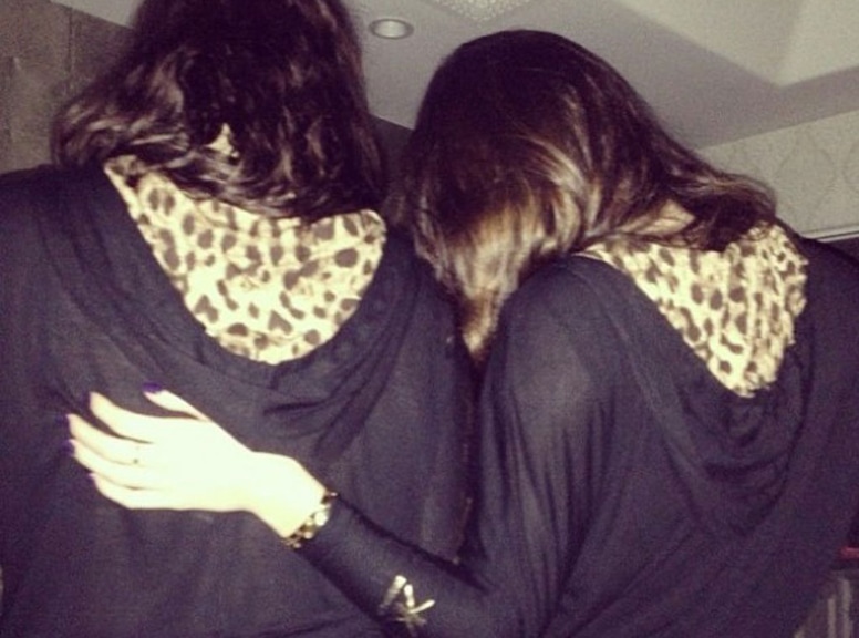 Khloe Kardashian Odom, Kylie Jenner, Twit Pic