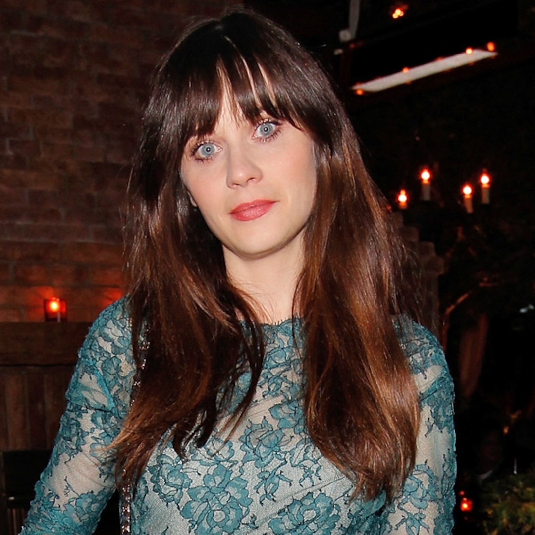 zooey deschanel fight with tights e online zooey deschanel fight with tights e online