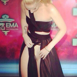 Iggy Azalea Denies Having Wardrobe Malfunction E News