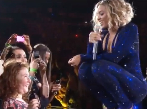 Beyoncé Invites 13-Year-Old Blind Girl to Sing With Her in Heartwarming ...