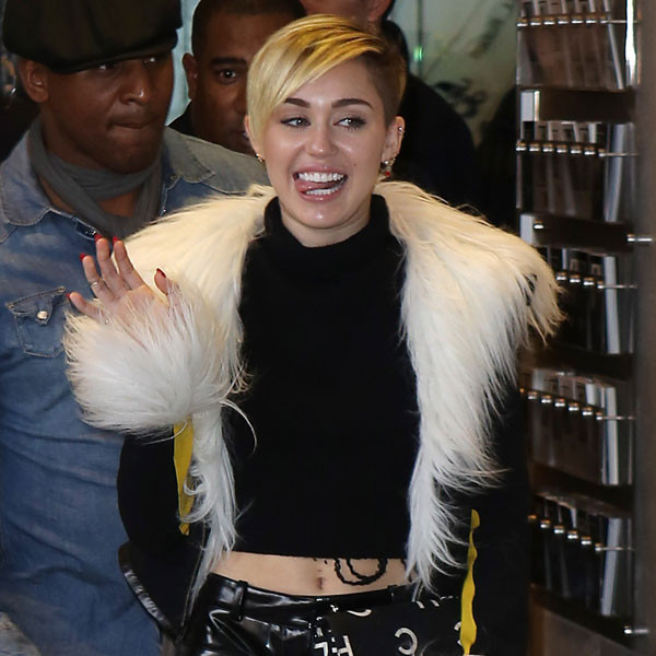 Miley Cyrus Being Investigated By Dutch Police E Online Ca