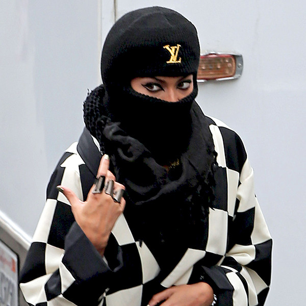 Beyoncé Goes Incognito in Louis Vuitton Ski Mask—Check It Out! - E! Online