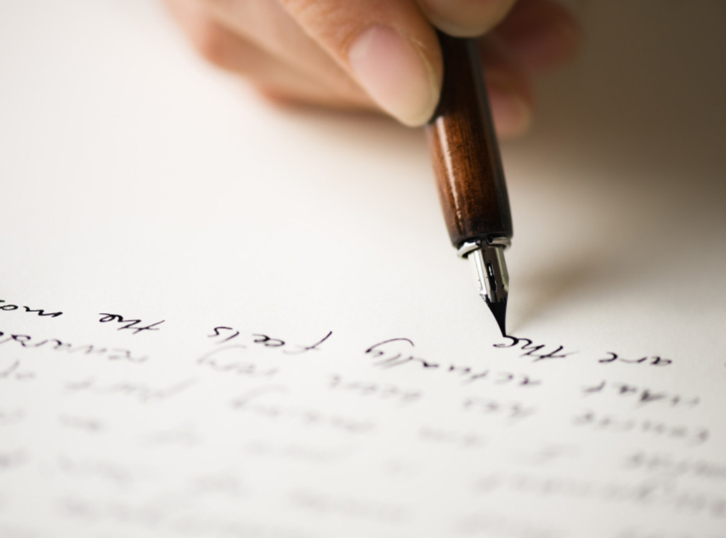 Cursive Handwriting Will No Longer Be Taught In Schools Should It E Online