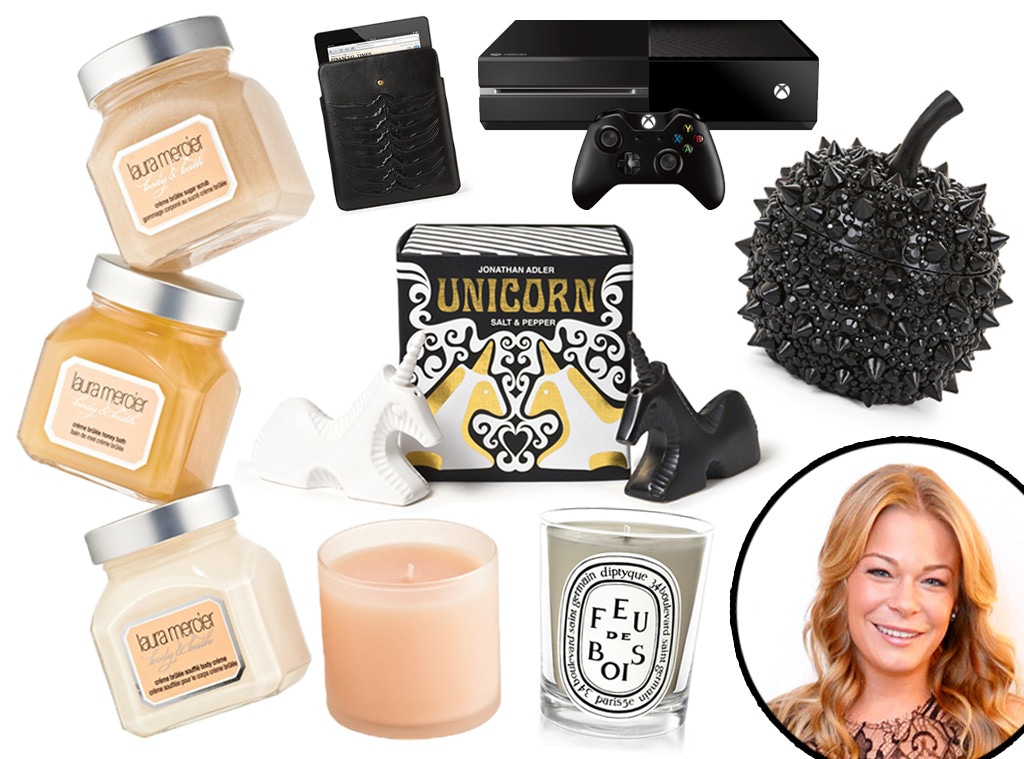 LeAnn Rimes Holiday Gift Guide