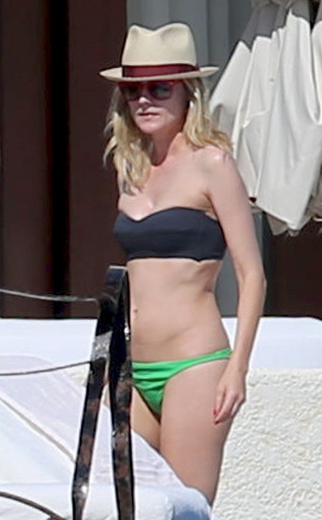 Diane Kruger Shows Off Bikini Bod On Vacay With Joshua Jackson E Online Ca